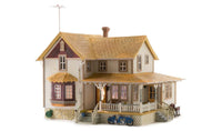 HO Woodland Corner Porch House BR5046