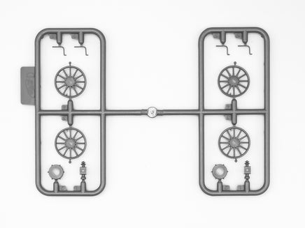 1/35 ICM Taxi Car w/French Infantry Battle of the Marne 1914 35660