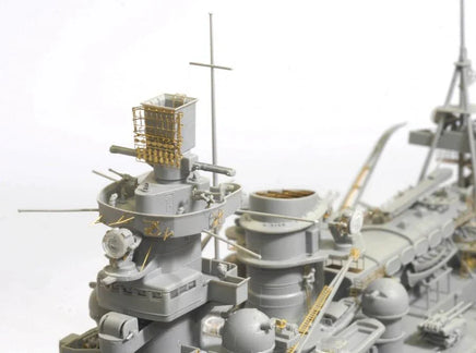 1/350 Dragon Model German Battleship Scharnhorst 1943 1040
