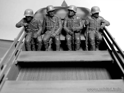 1/35 Master Box German Infantry "Off to the Front" Vehicle Riders 35137