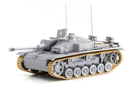 1/35 Dragon Model Stug. III F/8 Early Production Italy 1943 6620