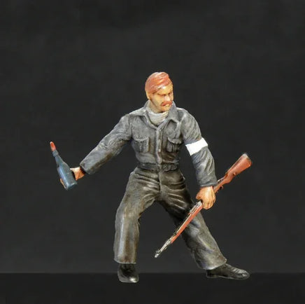 1/35 Italeri Partisans 6556