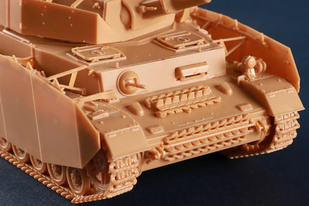 1/48 Hobby Boss British Challenger II MBT 84852