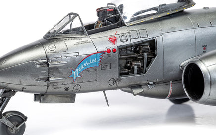 1/48 Airfix Gloster Meteor F.8 A09182A