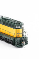 HO Rapido EMD SD9 (DC/Silent): Chicago & North Western: #6614 - 50221