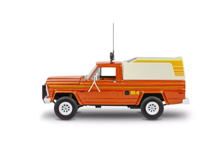 1/24 Revell-Monogram ‘79 Jeep J-10 Pickup with Camper Top 14568