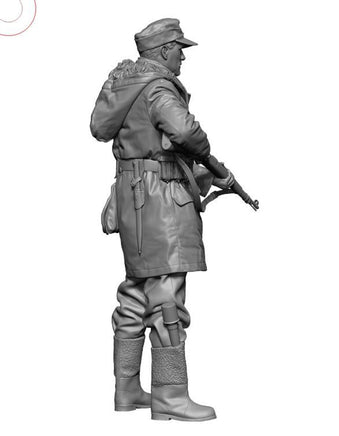 1/35 H3 Models WWII SS Soldier Winter Uniform 35129