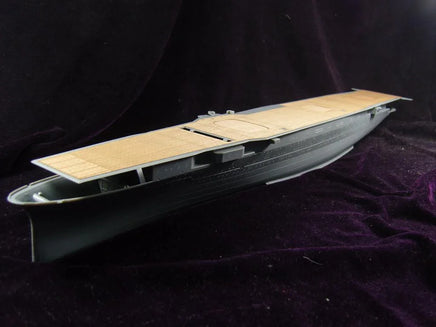 1/350 Artwox IJN Aircraft Carrier Zuikaku 1944 Wood Deck 10027