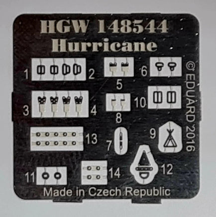 1/48 Art Scale Hurricane Seat with Textile Seat Belts, Buckels and Gun Sight (Two Types) 48004