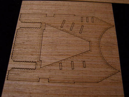 1/350 Artwox HMS Queen Elizabeth 1943 Wood Deck 10055