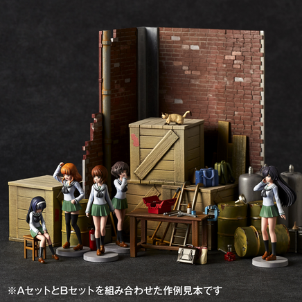 Kaiyodo ARTPLA Girls & Panzer Final Chapter Garage Set [B] AP036