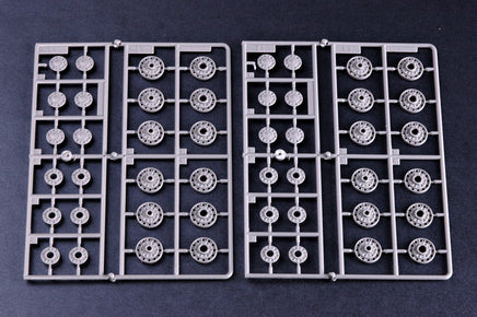 1/35 Trumpeter Russian KV-1‘s Ehkranami - 357
