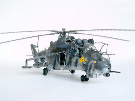 1/35 Trumpeter Mil Mi-24V Hind-E Helicopter - 05103