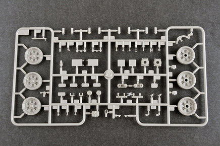 1/35 Trumpeter Russian T-72B1 with KTM-6 & Grating Armour - 09609