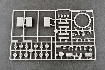 1/35 Trumpeter Russian KV-9 Heavy Tank - 09563