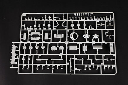 1/35 Trumpeter Soviet T-72 Ural with Kontakt-1 Reactive Armor - 09602