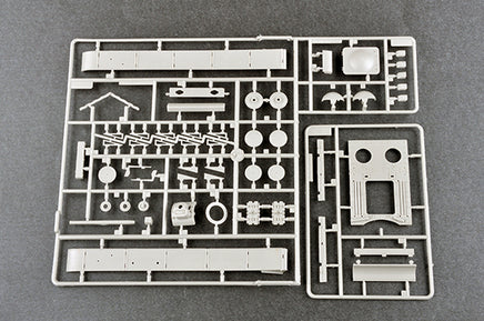 1/35 Trumpeter Russian KV-9 Heavy Tank - 09563