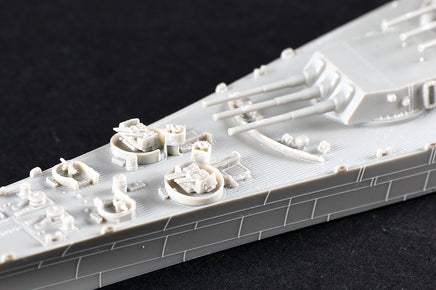 1/700 Trumpeter USS Iowa BB-61 - 06749