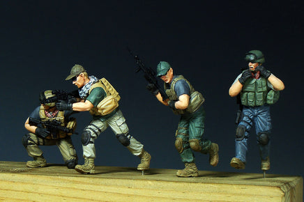 1/35 Trumpeter PMC in Iraq 2005-Armed Assault Team - 00419