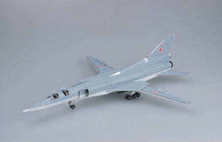 1/72 Trumpeter Tu-22M2 Backfire B Strategic Bomber - 01655