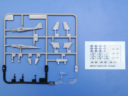 1/350 Trumpeter A-6E Intruder - 06224
