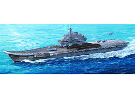 1/350 Trumpeter USSR Admiral Kuznetsov Aircraft Carrier - 05606