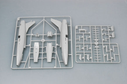 1/72 Trumpeter F-100C Super Sabre - 01648