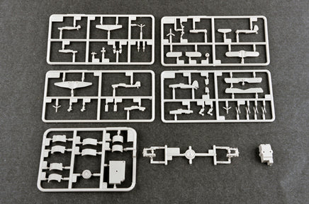 1/350 Trumpeter German Navy Aircraft Carrier DKM Peter Strasser - 05628