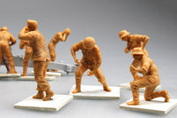 1/35 Trumpeter German s.FH 18 Field Howitzer Gun Crew Ammo Supplied Team - 00426
