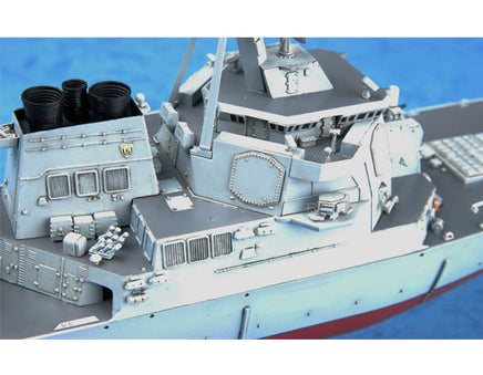 1/350 Trumpeter USS Arleigh Burke DDG-51 - 04523