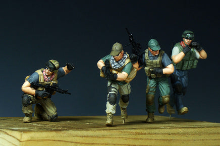 1/35 Trumpeter PMC in Iraq 2005-Armed Assault Team - 00419