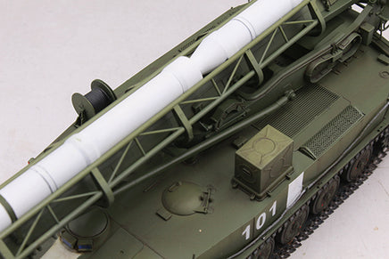 1/35 Trumpeter 2P16 Launcher with Missile of 2K6 Luna (Frog-5) - 09545