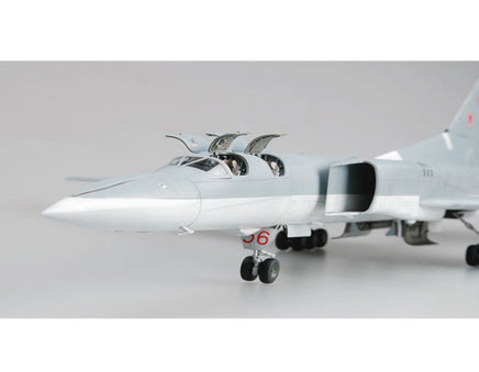 1/72 Trumpeter Tu-22M2 Backfire B Strategic Bomber - 01655
