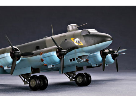 1/48 Trumpeter Fw 200C-4 Condor - 02814