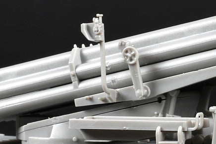 1/72 Trumpeter Russian 9P140 TEL of 9K57 Uragan MLS - 07180