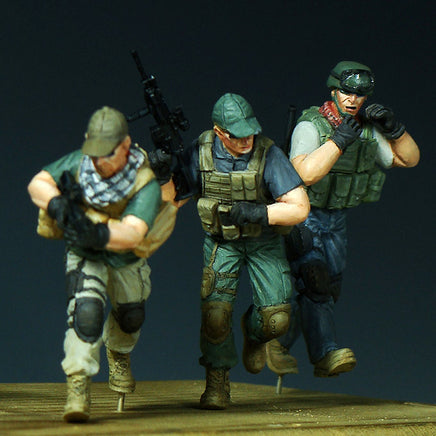1/35 Trumpeter PMC in Iraq 2005-Armed Assault Team - 00419