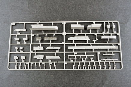 1/700 Trumpeter PLA Navy Type 002 Aircraft Carrier - 06725