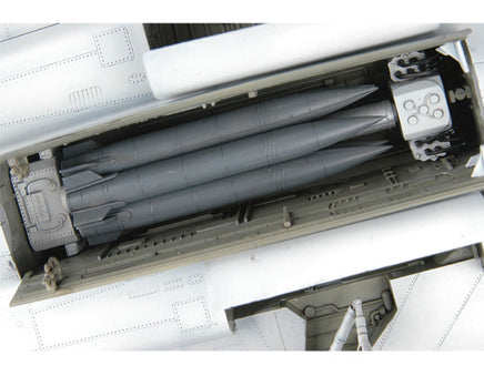 1/72 Trumpeter Tu-22M2 Backfire B Strategic Bomber - 01655