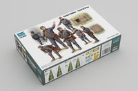 1/35 Trumpeter Soviet Soldier Scud B Crew - 00434