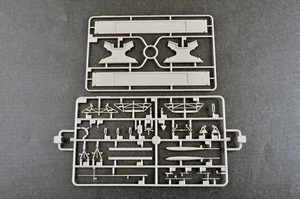 1/350 Trumpeter Aircraft Carrier Weser - 05633
