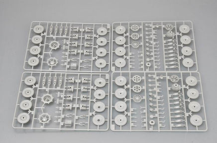 1/35 Trumpeter German Entwicklungsfahrzeug E-100 Super Heavy Tank - 384
