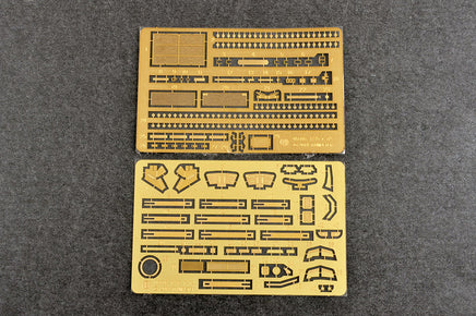 1/35 Trumpeter Russian T-72B1 with KTM-6 & Grating Armour - 09609