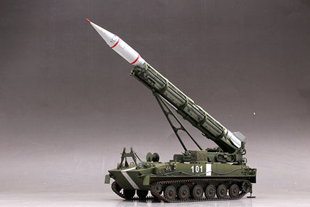 1/35 Trumpeter 2P16 Launcher with Missile of 2K6 Luna (Frog-5) - 09545