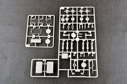 1/35 Trumpeter Russian KV-3 Heavy Tank - 09544