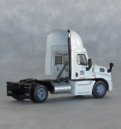 N Scale Trainworx YRC Freightliner Cascadia Road #11523 - 42590-05