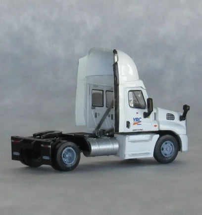 N Scale Trainworx YRC Freightliner Cascadia Road #11702 - 42590-08 - MPM Hobbies