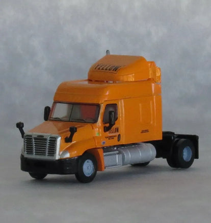 N Scale Trainworx Yellow Freightliner Cascadia Road #34909 - 42585-01