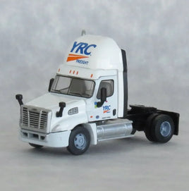 N Scale Trainworx YRC Freightliner Cascadia Road #11675 - 42590-07 - MPM Hobbies
