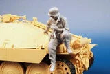 1/35 CMK German Infantryman Carried on Hetzer 1944/45 1/35 Resin Figure Model Kit