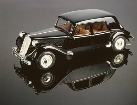 1/8 Heller Citroen 15 SIX Traction Avant - MPM Hobbies